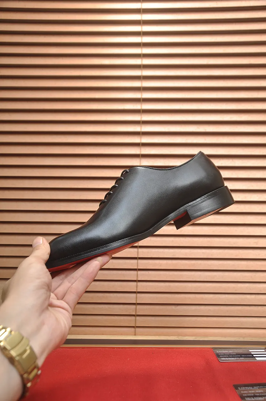 Men's shoes 💰620💶 [Chrstian Loubotin] Red-soled shoes 💋Original mold opening, the highest version on the market, purely handmade ➕Imported cowhide uppers, first-layer water-dyed cowhide lining! Original EU high-gloss outsole. 38 to 45 (45 customized)